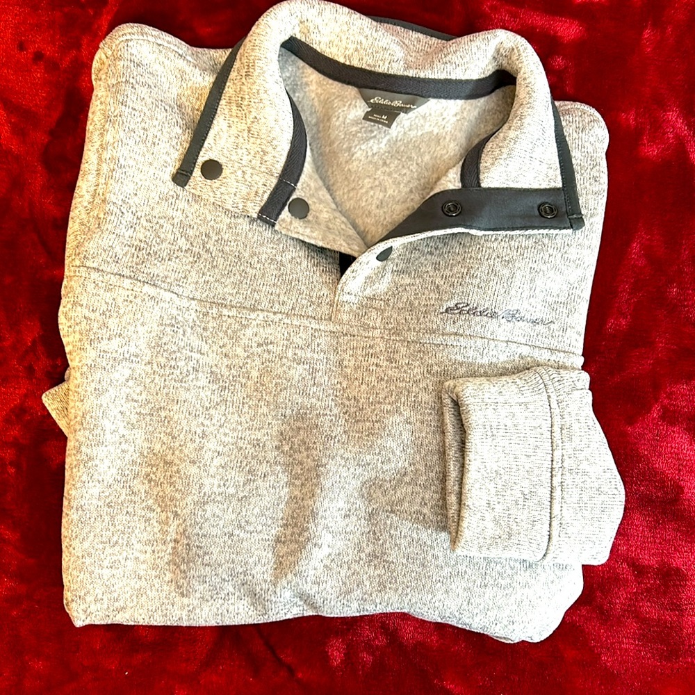 Men’s Eddie Bauer sweatshirt